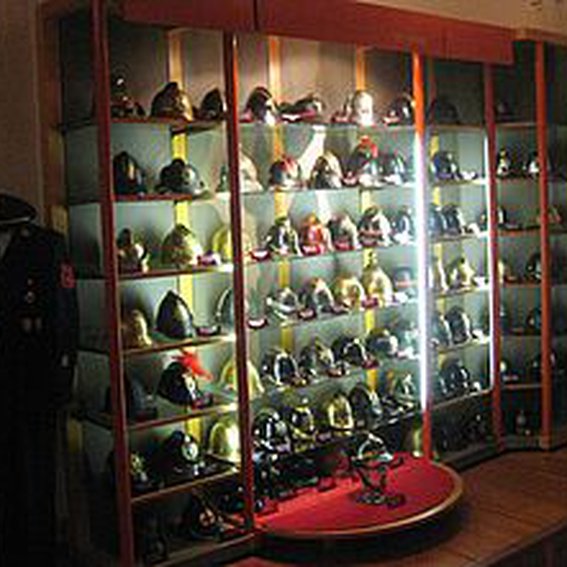 csm_20210603_Helme_19..Jahrhundert_29fe1a7b9f.jpg